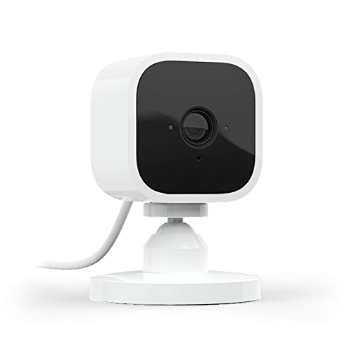 Blink Mini – Compact indoor plug-in smart security camera, 1080 HD video,...