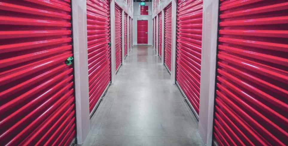 storage units red